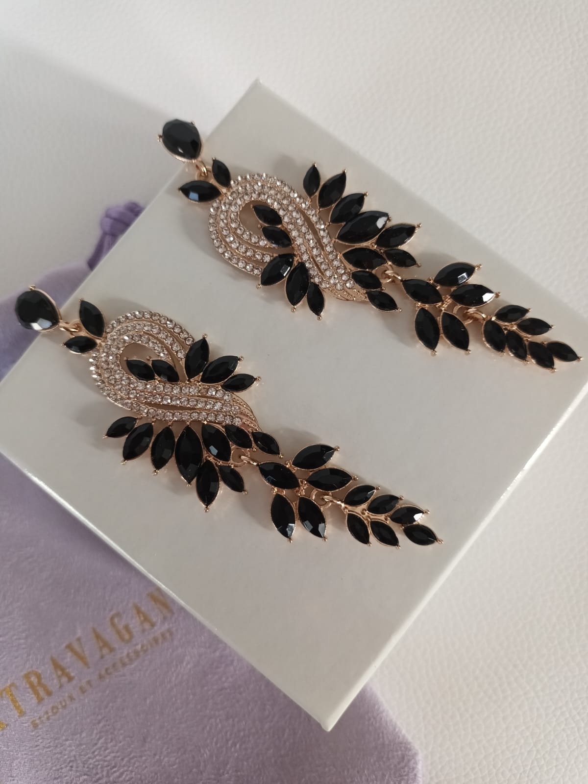 BOUCLES D'OREILLES PHAON NOIRE