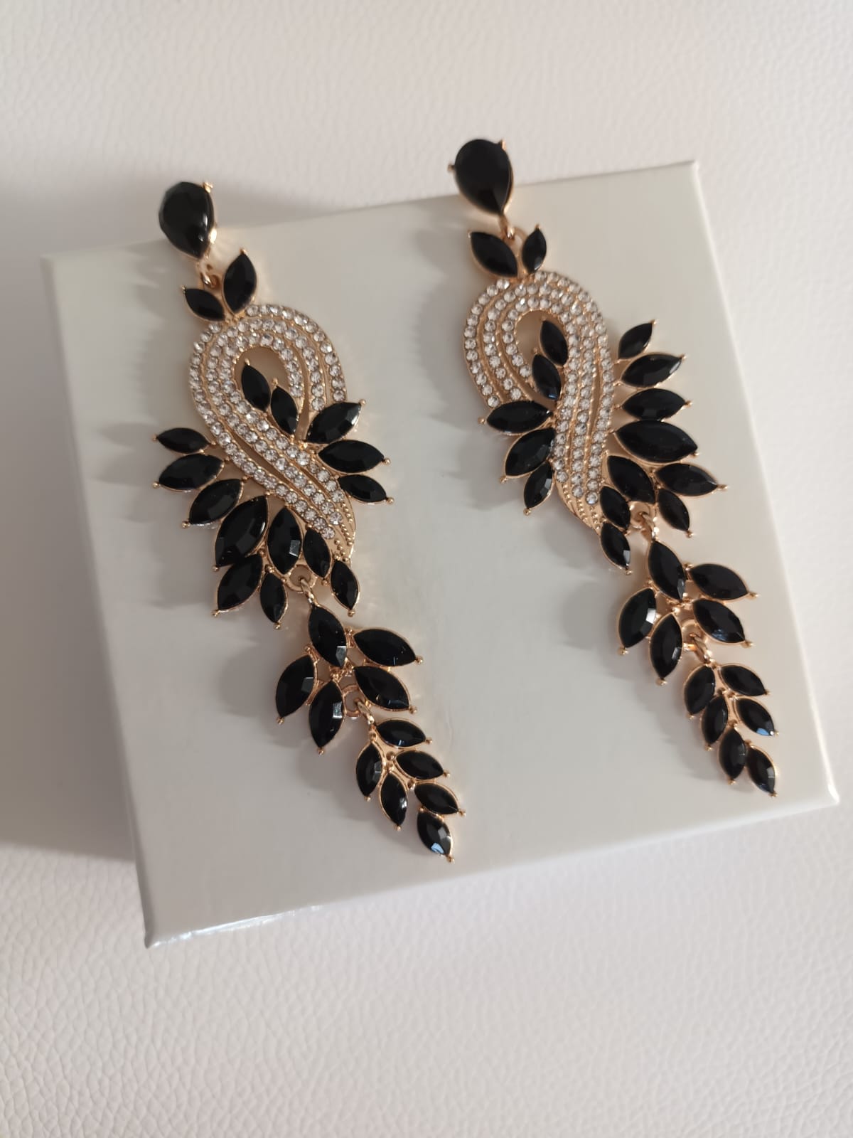 BOUCLES D'OREILLES PHAON NOIRE